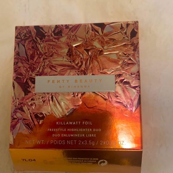 Fenty Killawatt Foil Duo Shade Highlighter - Picture 4 of 4